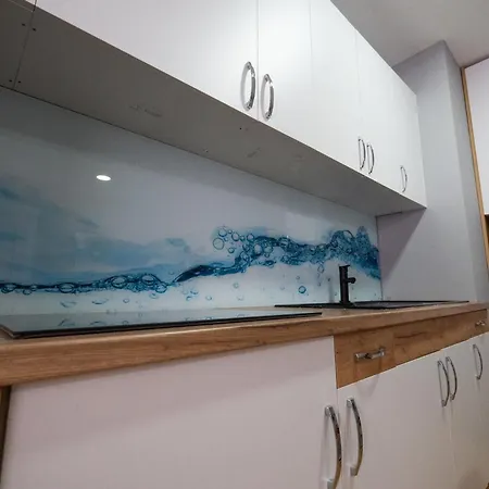 Entergate Apartment *