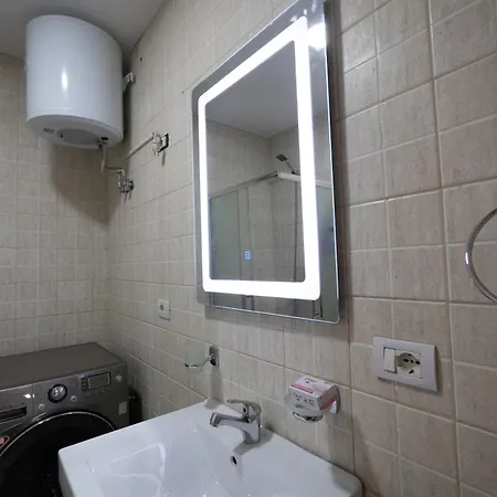 Entergate Apartment *